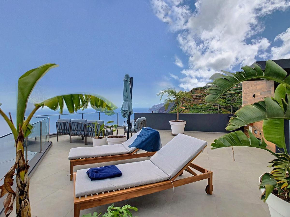 Villa Omar By Lovelystay Canhas Екстер'єр фото