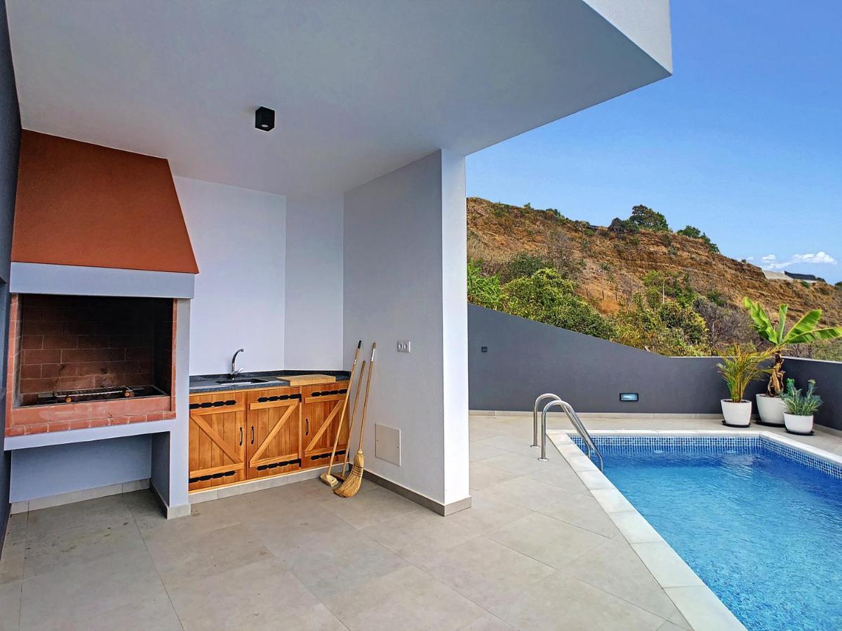 Villa Omar By Lovelystay Canhas Екстер'єр фото